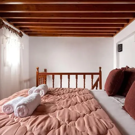 Acropolis House *